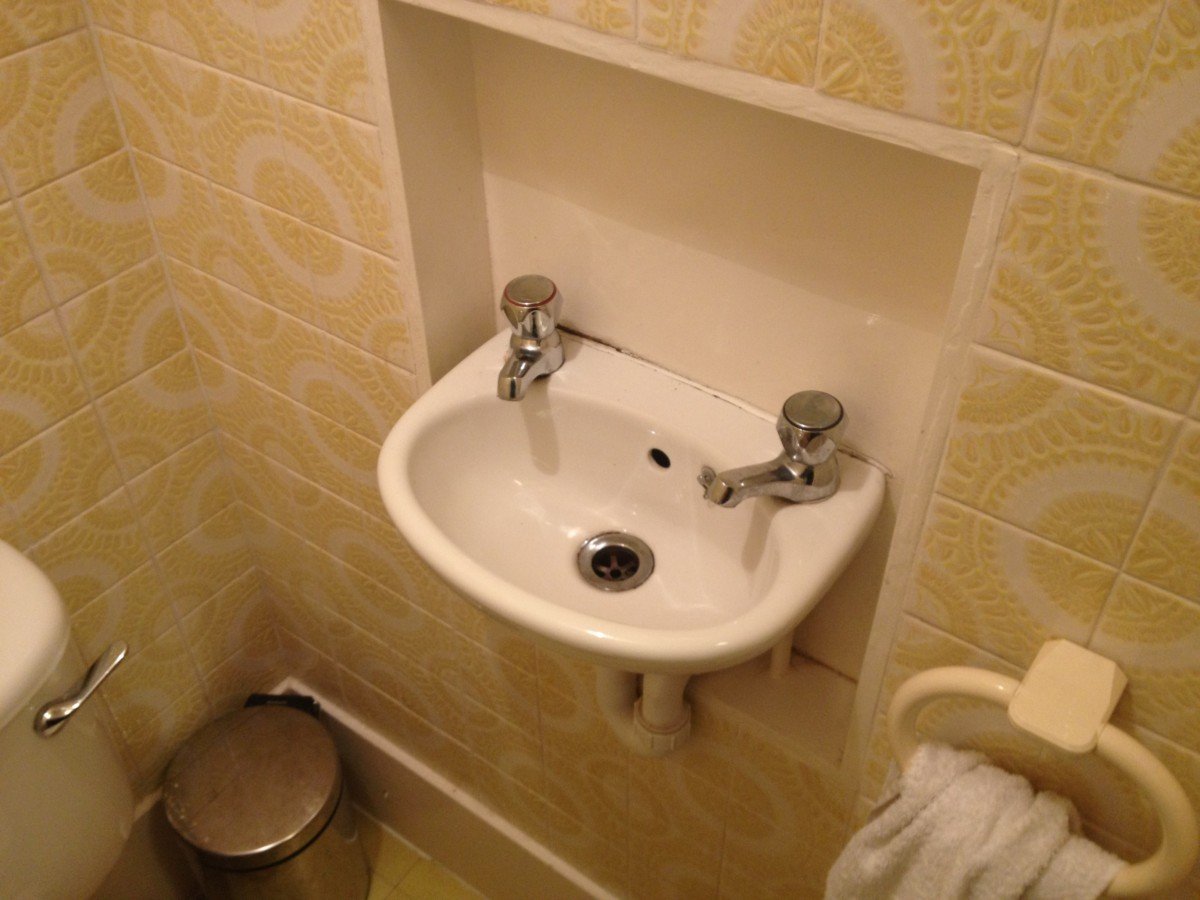 East Finchley refurbishment project, photo 3 by KRAMAN Ltd, London