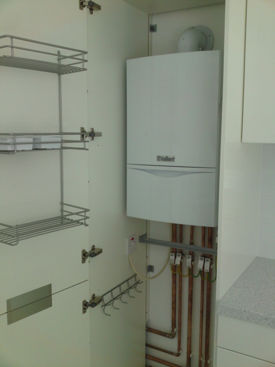 Leytonstone refurbishment project, photo 10 by KRAMAN Ltd, London