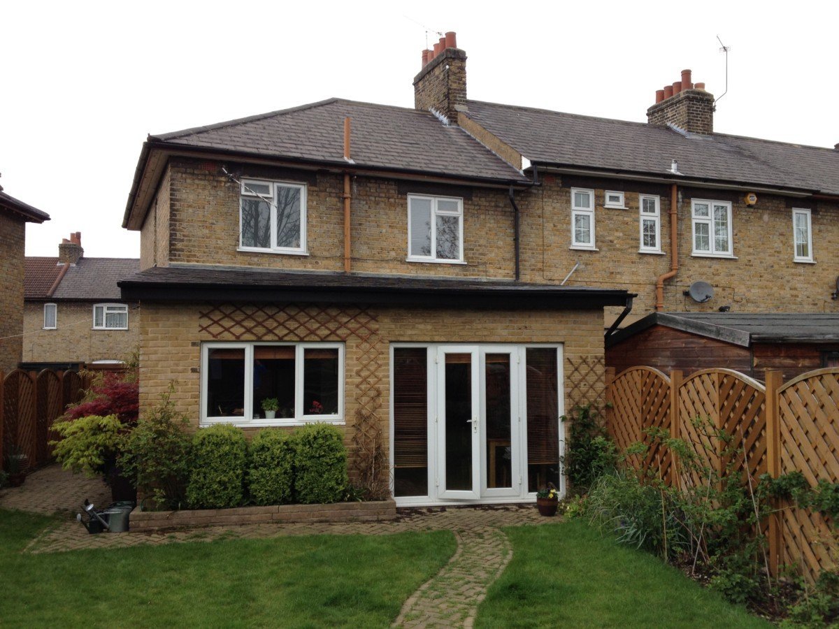 Walthamstow rear single-storey brick extension with French doors and slate roof, KRAMAN Ltd