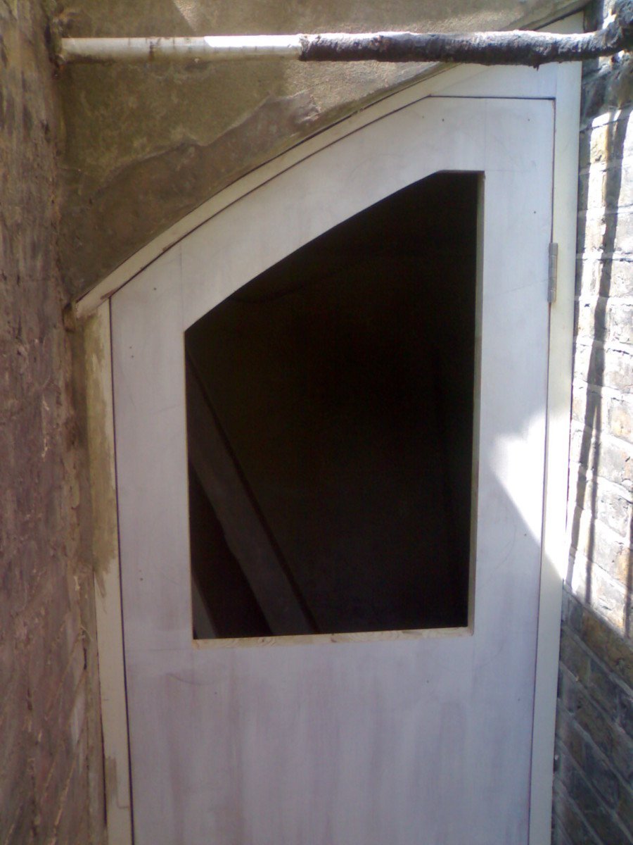 Woodwork & Garden Pergola refurbishment project, photo 4 by KRAMAN Ltd, London